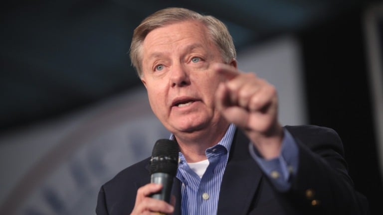 Senador dos EUA Lindsey Graham fala durante o Iowa Growth & Opportunity Party de 2015, na feira estadual de Iowa, em Des Moines, em 31 de outubro (Foto Gage Skidmore/Divulgação)