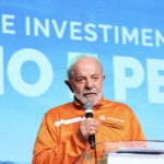 Presidente Lula discursa em evento para anúncio de investimentos da Petrobras em refino e petroquímica. Foto: Tauan Alencar/MME