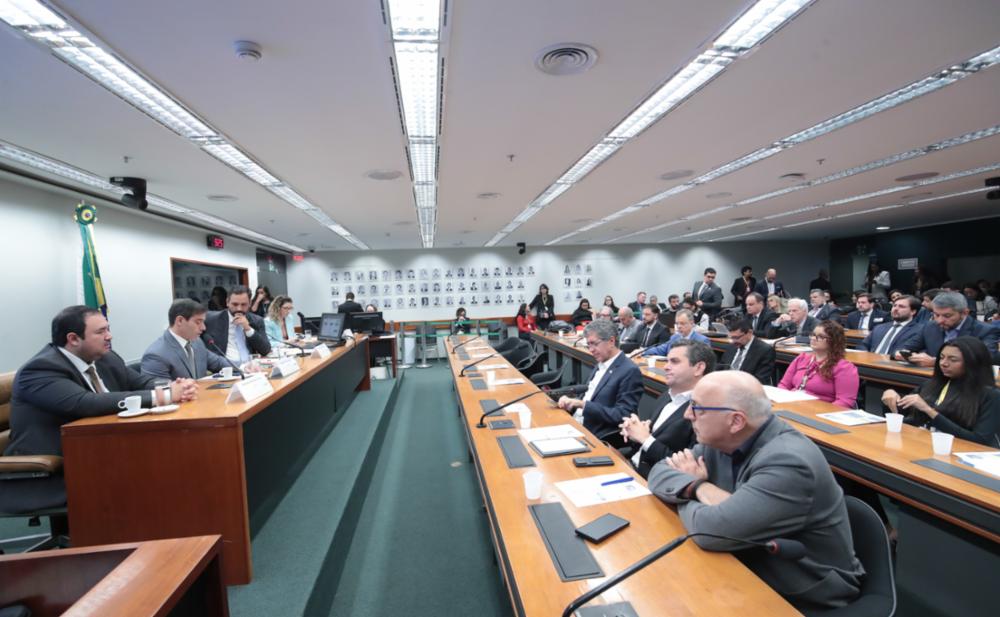 Audiência pública na Comissão de Minas e Energia (Foto: Bruno Spada/Câmara dos Deputados)
