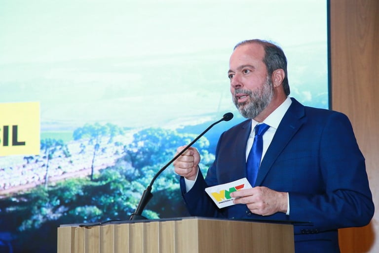 Ministro Alexandre Silveira em evento no MME. Foto: Tauan Alencar/MME