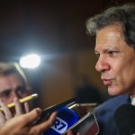 Fernando Haddad fala à imprensa durante evento na USP, em 20 de setembro de 2024 (Foto Diogo Zacarias/Ministério da Fazenda)