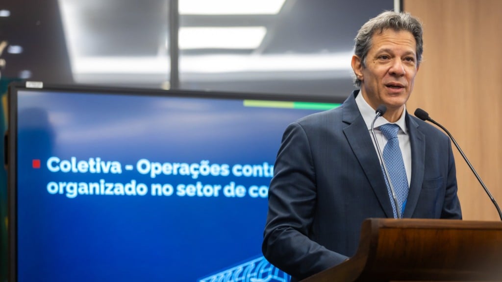 Fernando Haddad durante coletiva sobre combate ao crime organizado no setor de combustíveis, em 28 de agosto de 2025 (Foto Diogo Zacarias/MF)