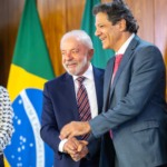 Lula, Fernando Haddad, Geraldo Alckmin e Gleisi Hoffmann durante sanção do Programa Acredita Exportação, em 28 de julho de 2025 (Foto Diogo Zacarias/MF)