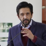 Prefeito Ricardo Nunes entrega Plano de Metas para a Câmara Municipal de SP, em 1º de julho de 2021 (Foto Afonso Braga/Câmara de São Paulo)