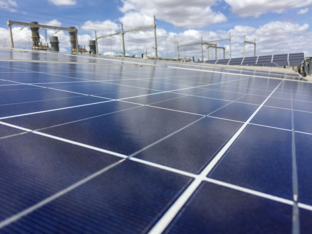 Usina solar fotovoltaica em instalações da Petrobras (Foto Luiz Fernando Almeida Fontenele/Agência Petrobras