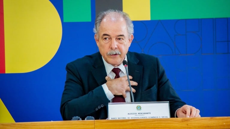 Aloísio Mercadante participa de coletiva durante reunião do CNDI, no Palácio do Planalto, em 22 de janeiro de 2024 (Foto Gabriel Lemes/MDIC)