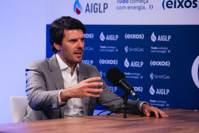 Copa Energia avalia importar botijões para atender programa Gás do Povo