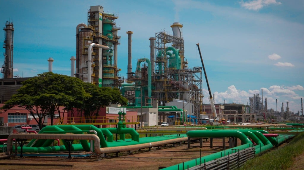 Refinaria Henrique Lage (Revap), em São José dos Campos (SP) (Foto: Ehder de Souza/Agência Petrobras)