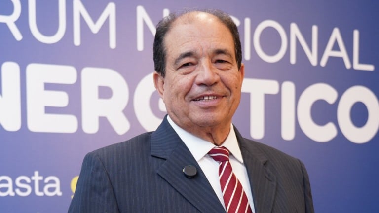 Sérgio Araújo, presidente da Abicom, em entrevista ao estúdio eixos, durante o Fórum Nacional Energético, em 17 de setembro de 2025 (Foto Eduardo Reis/agência eixos)