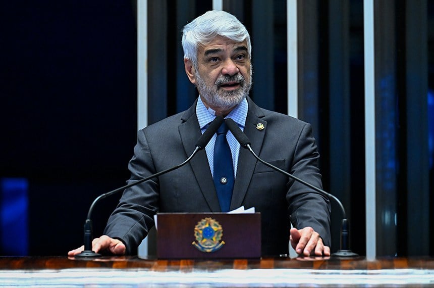 Senador Humberto Costa (PT-PE), relator do PDL que ratifica o acordo da ONU (Foto: Waldemir Barreto/Agência Senado)