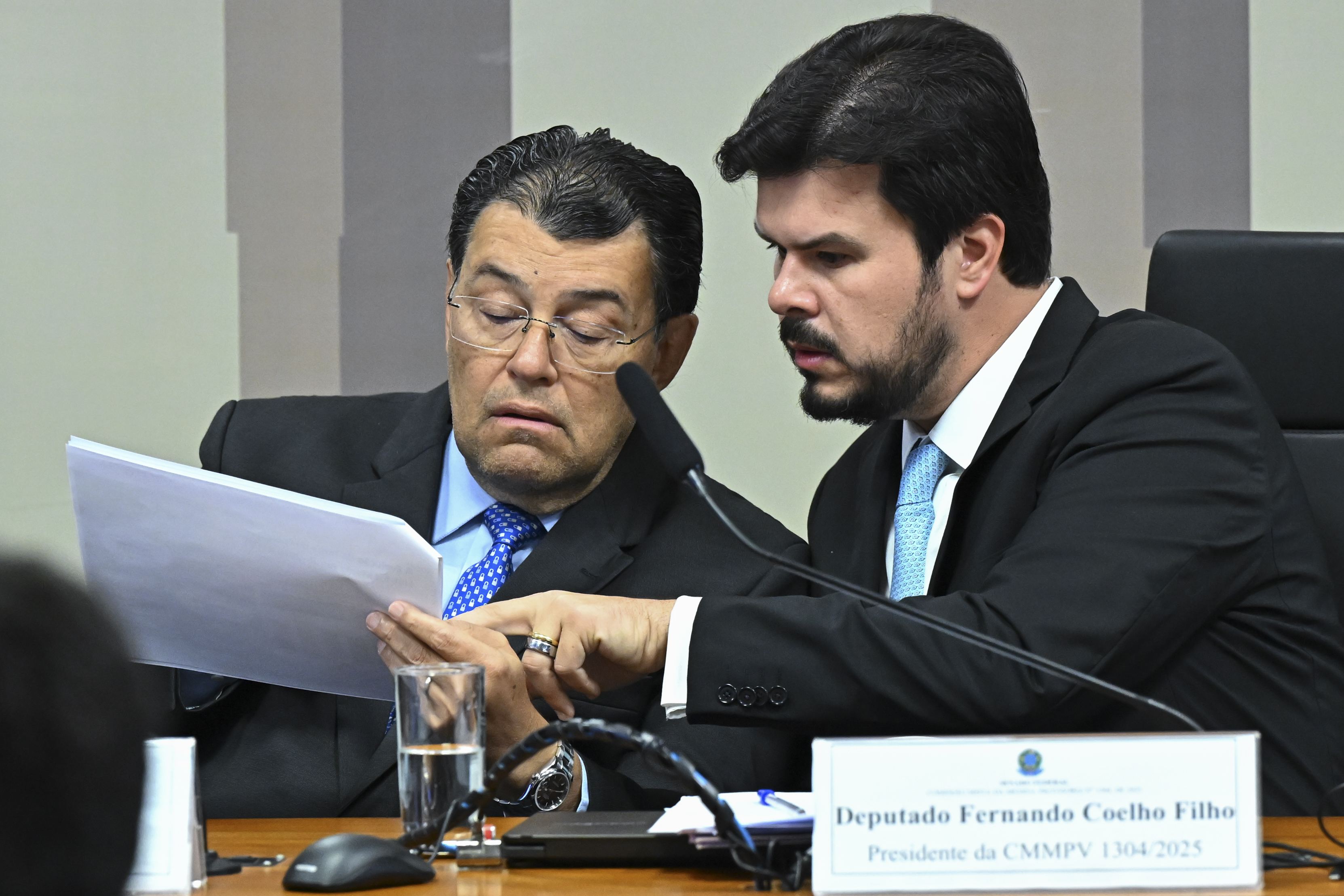 Braga critica contratação de usinas sem conexão e promete relatório da MP 1304 para última semana de outubro