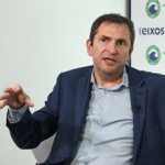 João Carlos Chachamovitz, CEO da Radix, durante entrevista ao estúdio eixos na OTC Brasil 2025, no Rio, em 29 de outubro (Foto Juliana Rezende/agência eixos)