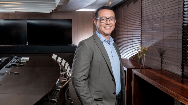 Luis Fabiano Alves Penteado, diretor de Pessoas, Jurídico e Relações Governamentais da Volkswagen Financial Services Brasil (Foto Divulgação) Luis Fabiano Alves Penteado, diretor de Pessoas, Jurídico e Relações Governamentais da Volkswagen Financial Services Brasil (Foto Divulgação)