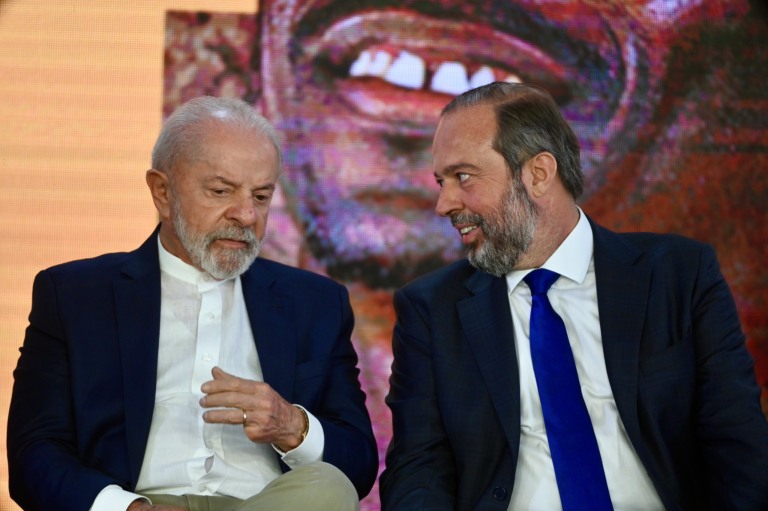 Nos últimos dias antes da decisão de Lula, vetos da MP 1304 esquentam debates