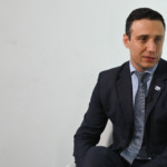 Thomas Fliponi, CEO da SLB Brasil, durante entrevista ao estúdio eixos na OTC Brasil 2025, no Rio, em 30 de outubro (Foto Juliana Rezende/agência eixos)