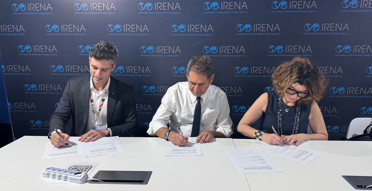 Irena, MME e BNDES firmaram carta de cooperação para organização da Latin America Energy Transition Investment Forum de 2026 no Brasil (Foto: MME/Divulgação) Irena, MME e BNDES firmaram carta de cooperação para organização da Latin America Energy Transition Investment Forum de 2026 no Brasil (Foto: MME/Divulgação)