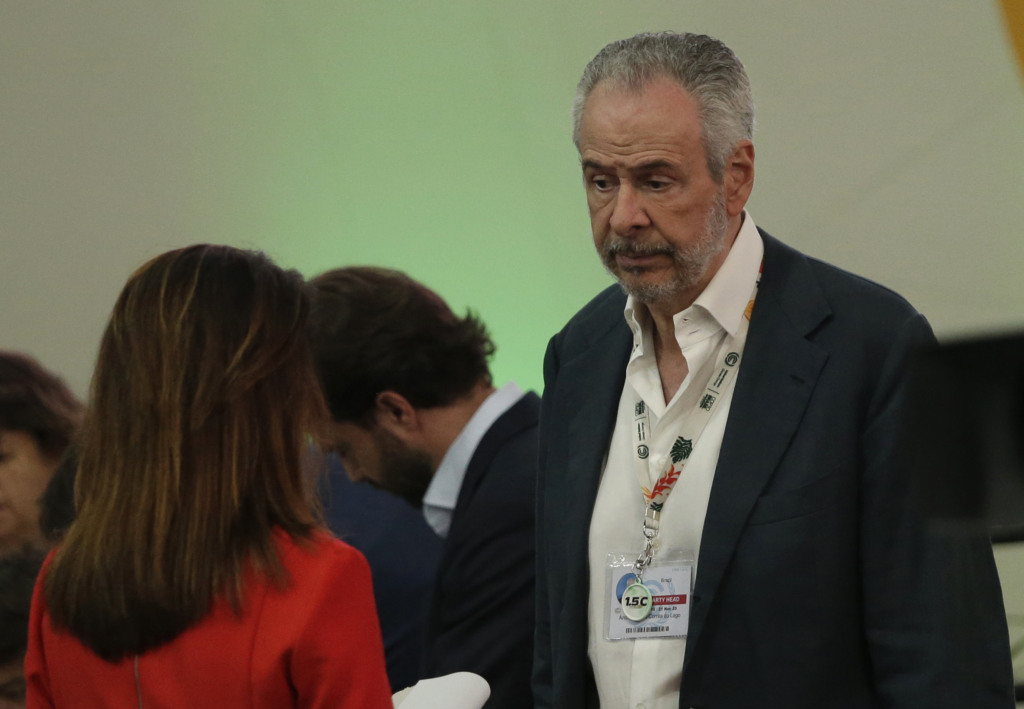 21.11.2025 - Belém -  Presidente da COP 30 André Corrêa do Lago e Marina Silva, durante reunião plenária na 30ª Conferência das Partes (COP30).  Foto de Raimundo Pacco/COP30