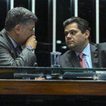 Senador Carlos Viana (Podemos-MG);
presidente do Senado Federal, senador Davi Alcolumbre (União-AP). Foto: Jefferson Rudy/Agência Senado