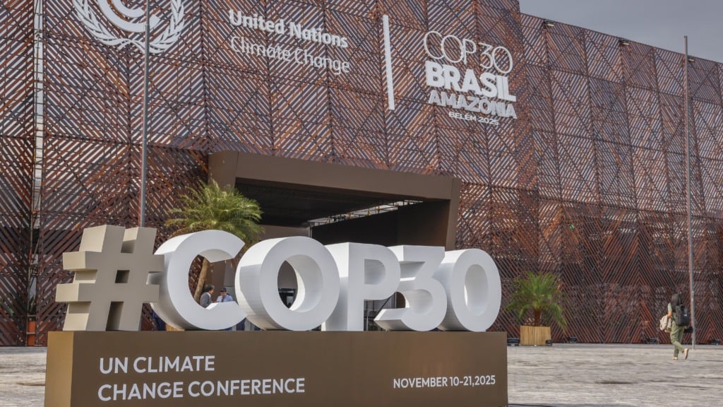 Entrada de um dos galpões da COP30, em Belém (PA), em 6 de novembro de 2025 (Foto Tânia Rêgo/Agência Brasil) Entrada de um dos galpões da COP30, em Belém (PA), em 6 de novembro de 2025 (Foto Tânia Rêgo/Agência Brasil)