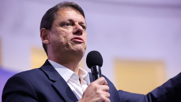 Governador de São Paulo, Tarcísio de Freitas, durante comemoração da expansão da educação profissional, no Palácio dos Bandeirantes, em 13 de novembro de 2025 (Foto Paulo Guereta/Governo de SP)