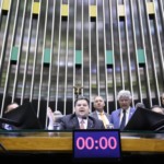 Davi Alcolumbre (União/AP) preside sessão do Congresso. Foto: Kayo Magalhães/Câmara dos Deputados