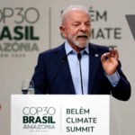 Presidente Lula fala durante Plenária Geral dos Líderes na Cúpula do Clima de Belém - COP30 (Foto: Bruno Peres/Agência Brasil)