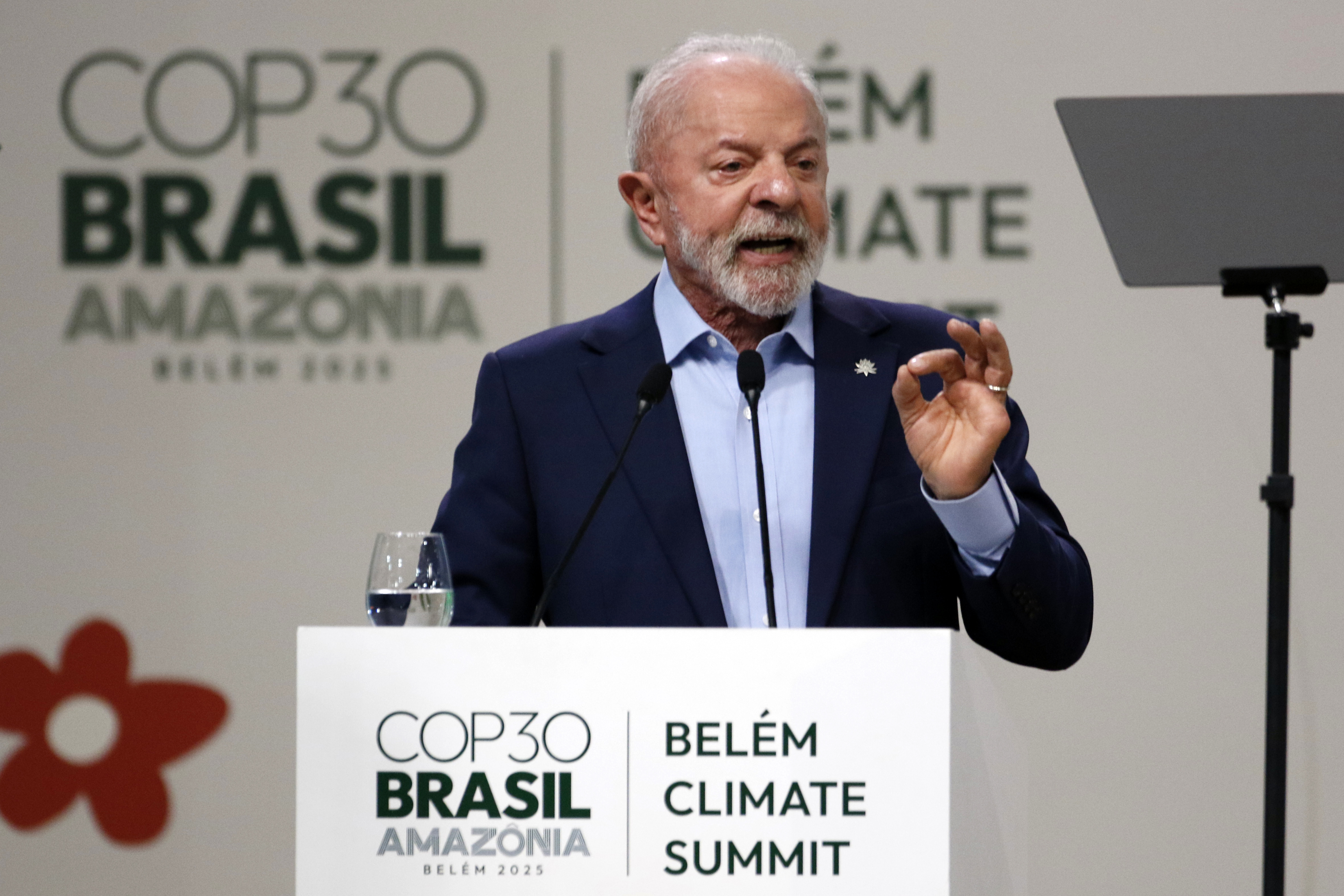 É mais barato usar US$ 1,3 tri para frear crise do clima do que gastar com guerra, diz Lula