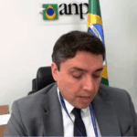 Diretor da ANP, Pietro Mendes, durante leitura de voto na reunião de colegiado de 6/11/2025 (Reprodução)