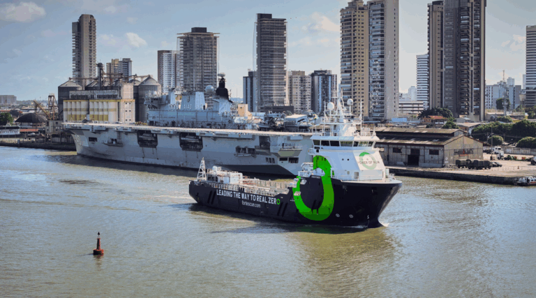 Movido a amônia verde, o navio Green Pioneer, da Fortescue, ficará atracado em Belém, durante a COP30. Foto: Divulgação/Fortescue