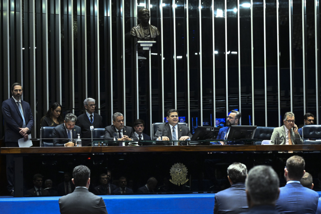 Licenciamento especial vai à sanção e ONGs prometem judicializar (Foto: Carlos Moura/Agência Senado)
