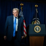 Donald Trump faz pronunciamento à nação sobre o ataque a tiros que matou dois soldados da Guarda Nacional (Foto Daniel Torok/Casa Branca) 