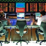 Operadores acompanham as cota&ccedil;&otilde;es no preg&atilde;o da Bolsa de Valores de S&atilde;o Paulo (B3), antiga Bovespa (Foto Divulga&ccedil;&atilde;o)