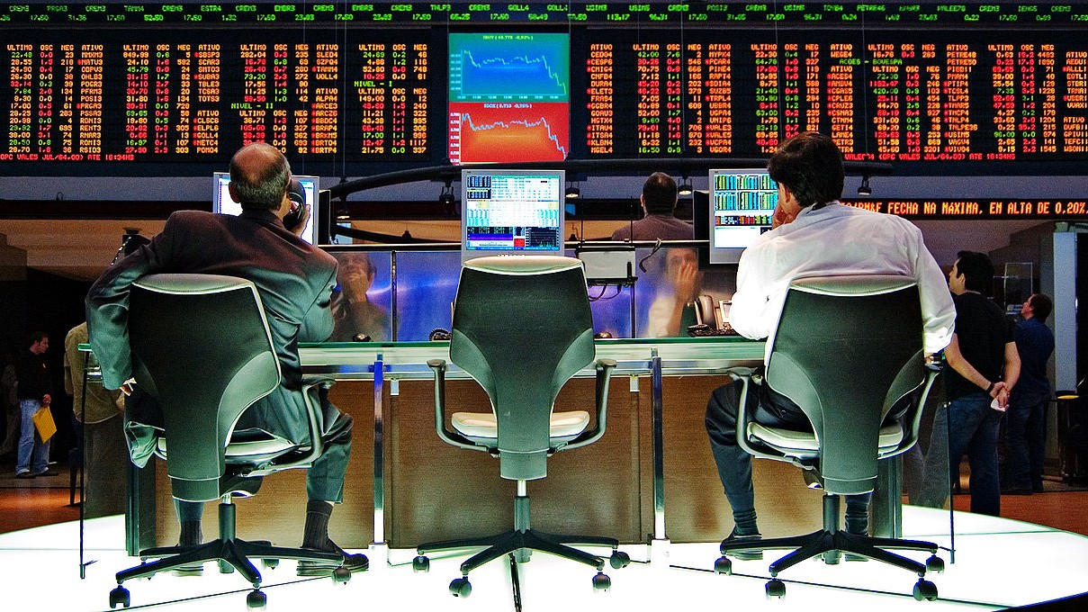 Quais foram as reações do mercado à invasão na Venezuela?