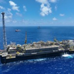 FPSO P-78 &eacute; a s&eacute;tima plataforma em opera&ccedil;&atilde;o no campo de B&uacute;zios, no pr&eacute;-sal da Bacia de Santos (Foto: Divulga&ccedil;&atilde;o / Petrobras)