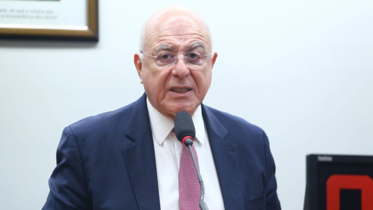 Frentes do Agro defendem elevação da mistura no diesel para B16 diante do cenário global