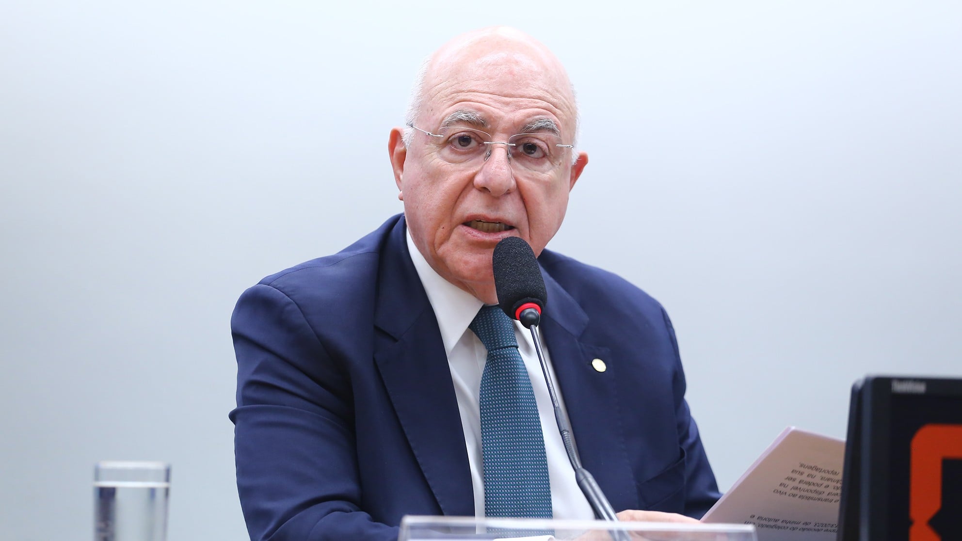 Câmara adia votação de PL dos minerais críticos após queixas do governo