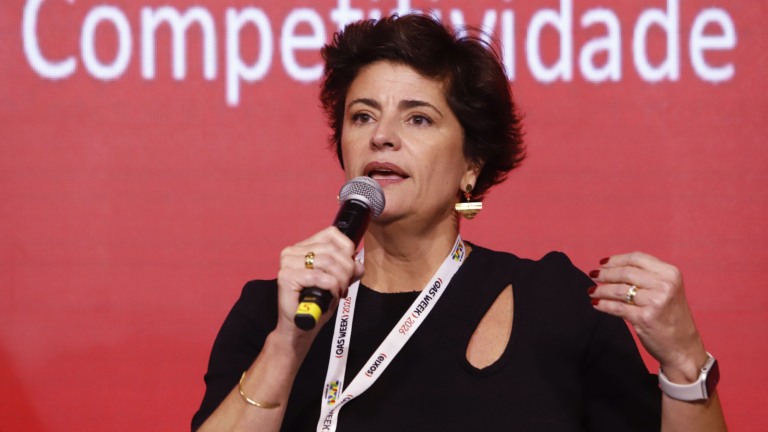 Cláudia Brun, VP da Equinor no Brasil, durante entrevista ao estúdio eixos na gas week outlook 2026, em São Paulo, em 24 de fevereiro (Foto Edu Viana/agência eixos)