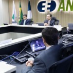 Diretoria colegiada da Aneel durante a 2ª Reunião Extraordinária de 2026, em 13 de fevereiro (Foto Giuliana Vinci/Aneel)