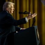 Petr&oacute;leo sobe 4%, com fechamento do Estreito de Ormuz e guerra amplificada na regi&atilde;o