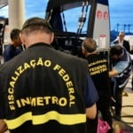 Operação Tô de Olho – Abastecimento Seguro, da ANP e Inmetro, voltada ao combate a fraudes na qualidade e quantidade de combustíveis, em posto no DF, em 3 de fevereiro de 2026 (Foto Cadu Gomes/VPR)