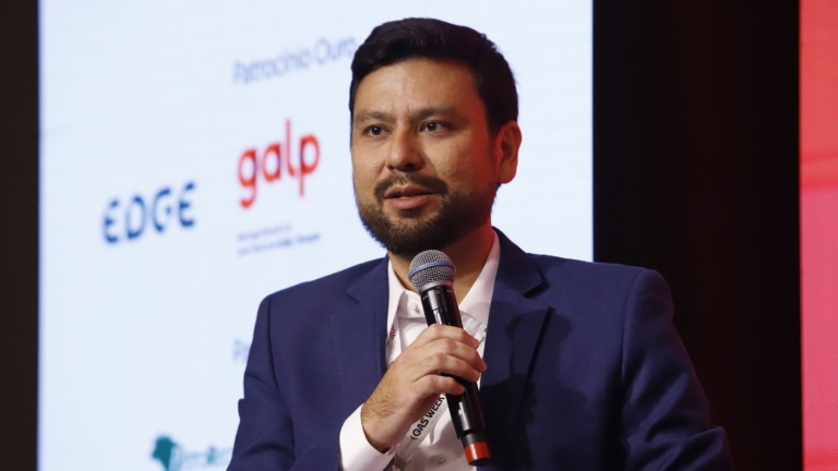 Thiago Arakaki, diretor da Galp no Brasil, fala no painel 'A nova arquitetura de mercado', durante a gas week outlook 2026, em São Paulo, 24 de fevereiro (Foto Edu Viana/agência eixos)