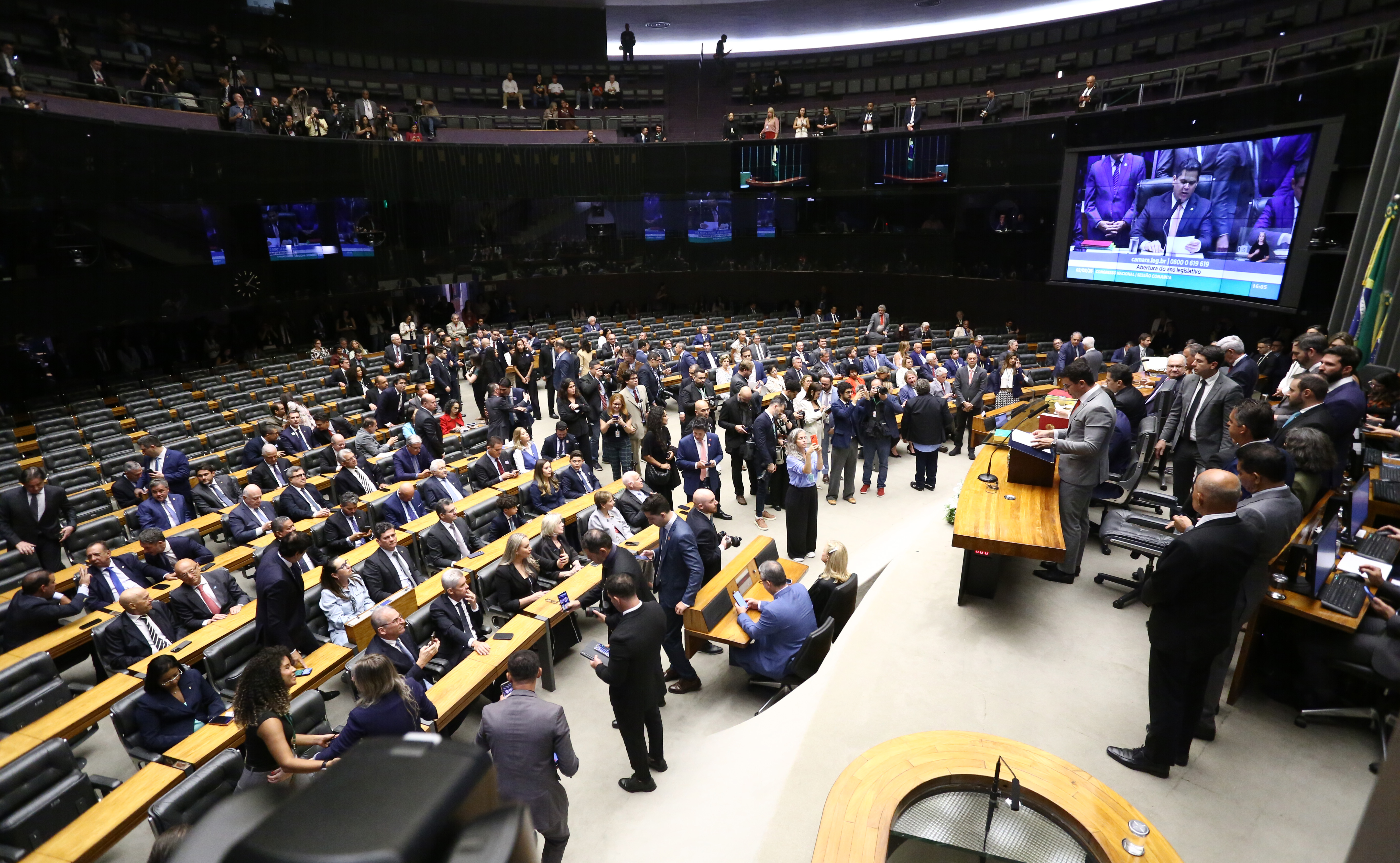 Com regras para envase de botijões e subsídio para navios, MP do Gás do Povo passa na Câmara