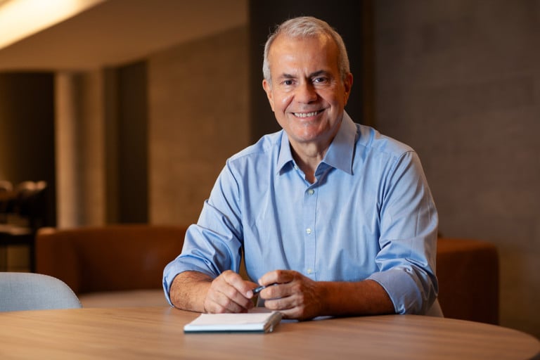 André Senador é PhD em Comunicação pela Universidade Metodista de São Paulo e executivo com mais de 30 anos de experiência em comunicação corporativa. Foto: Divulgação