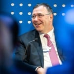 CEO da TotalEnergies, Patrick Pouyann&eacute;, durante sess&atilde;o sobre o futuro dos combust&iacute;veis f&oacute;sseis no F&oacute;rum Econ&ocirc;mico Mundial 2020, em Davos, em em 22 de janeiro (Foto Sikarin Fon Thanachaiary/WEF)