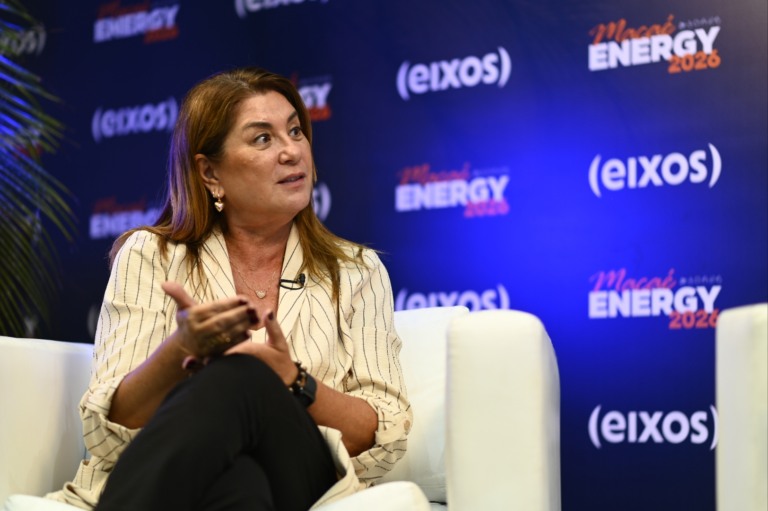 Fátima Facuri, CEO do Grupo Open Brasil, fala ao estúdio eixos durante a Macaé Energy 2026, em 18 de março (Foto Bruno de Lima/agência eixos)