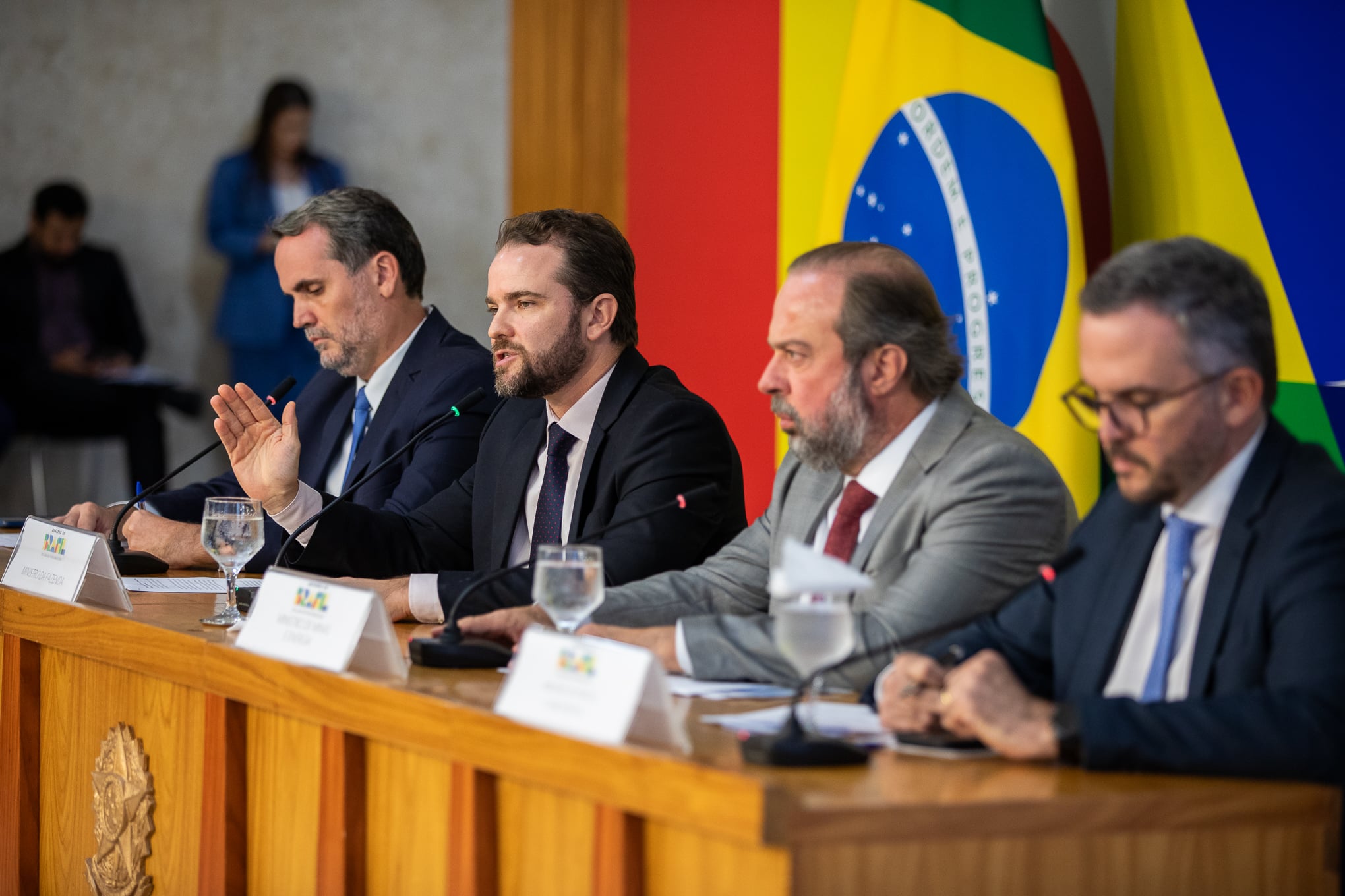 O custo da guerra: pacote do governo Lula para combustíveis sobe para pelo menos R$ 40 bilhões