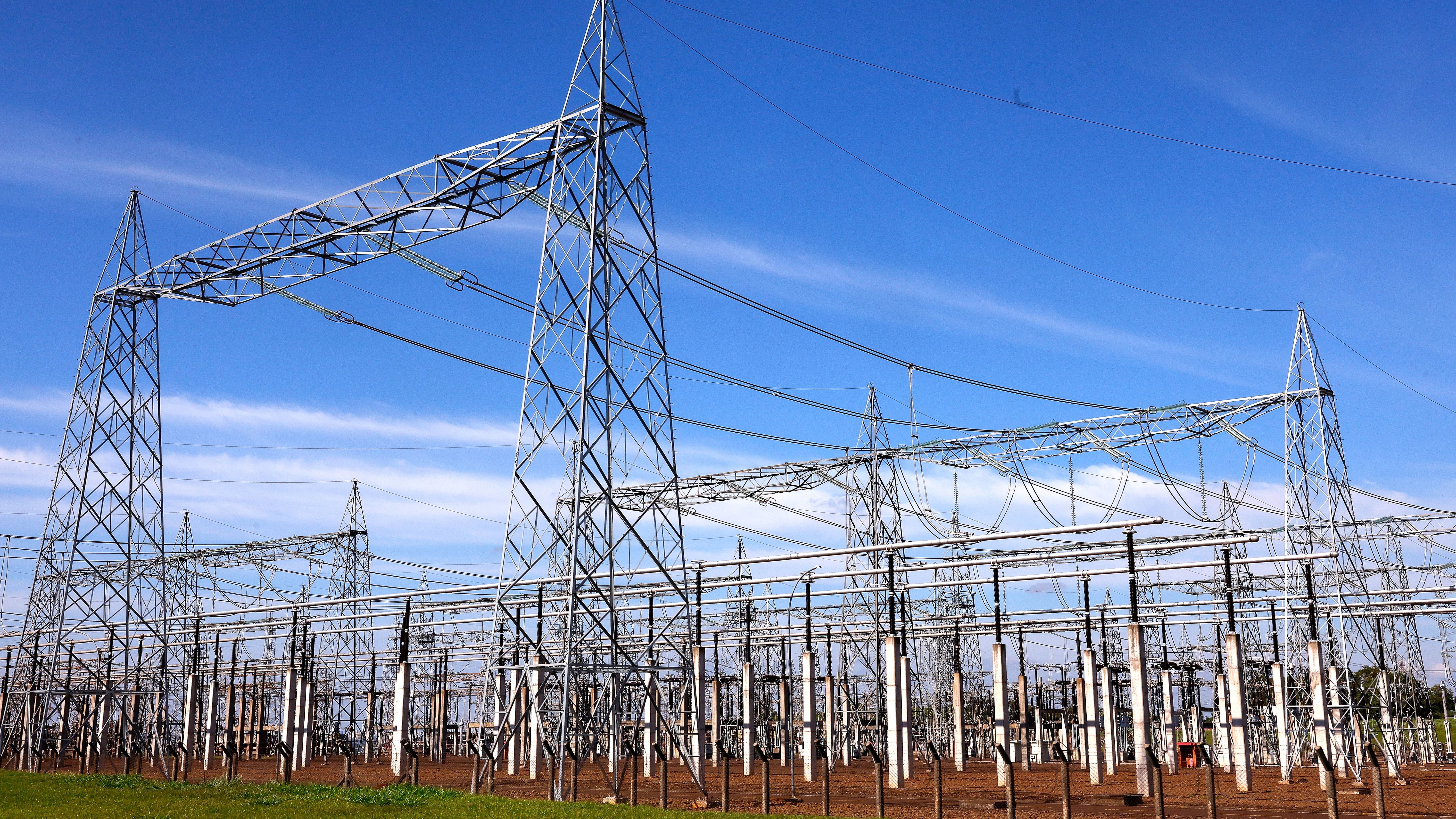 Perdas técnicas de energia na distribuição custam R$ 11,7 bilhões em 2025, aponta Aneel