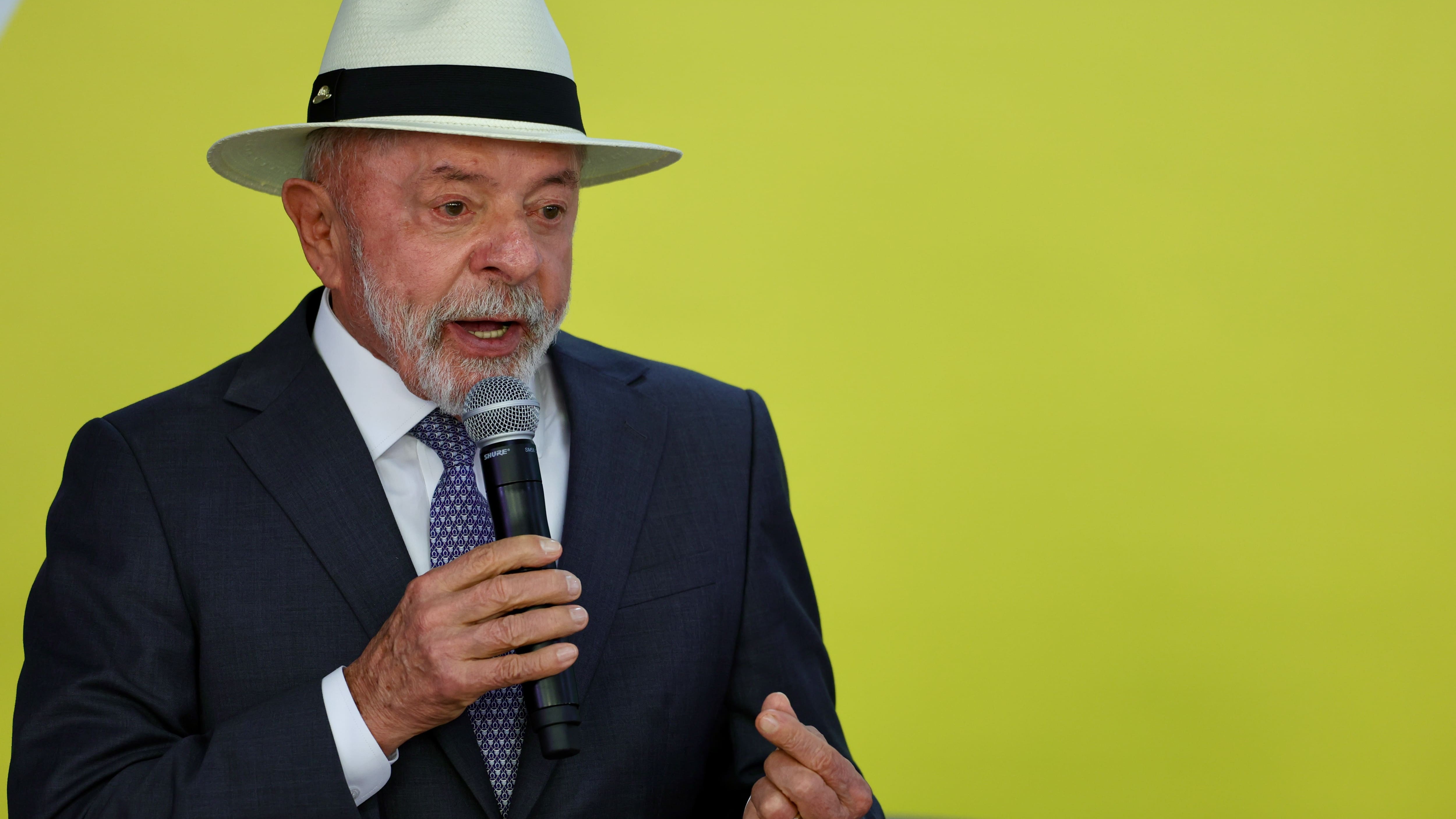 Lula volta a atacar “traidores da pátria” ao sancionar política de minerais críticos