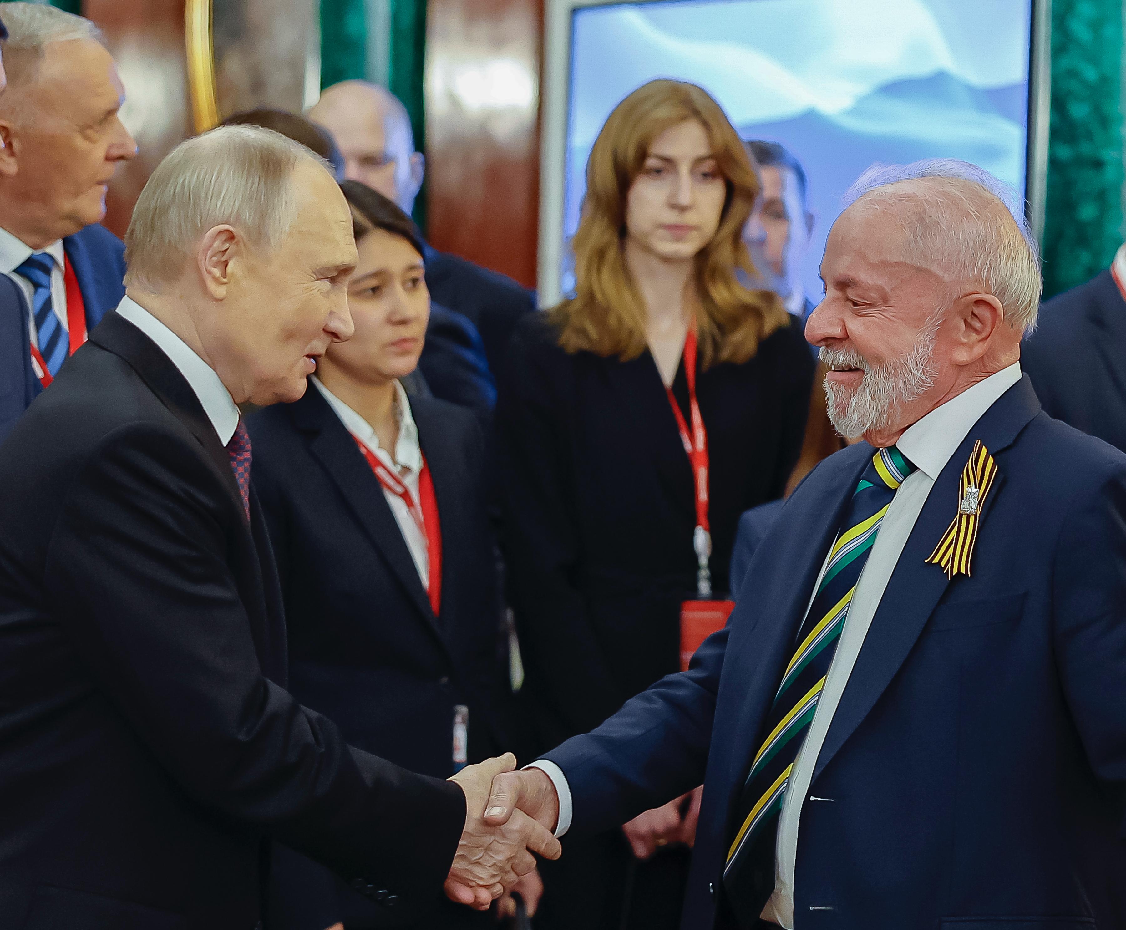 Importação de diesel da Rússia despenca e Brasil recorre a EUA e Índia