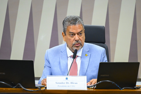 Presidente da CTFC, senador Dr. Hiran (PP-RR) (Foto: Andressa Anholete/Agência Senado) Presidente da CTFC, senador Dr. Hiran (PP-RR) (Foto: Andressa Anholete/Agência Senado)